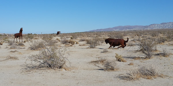Galleta Meadows. sculptures by Ricardo Breceda